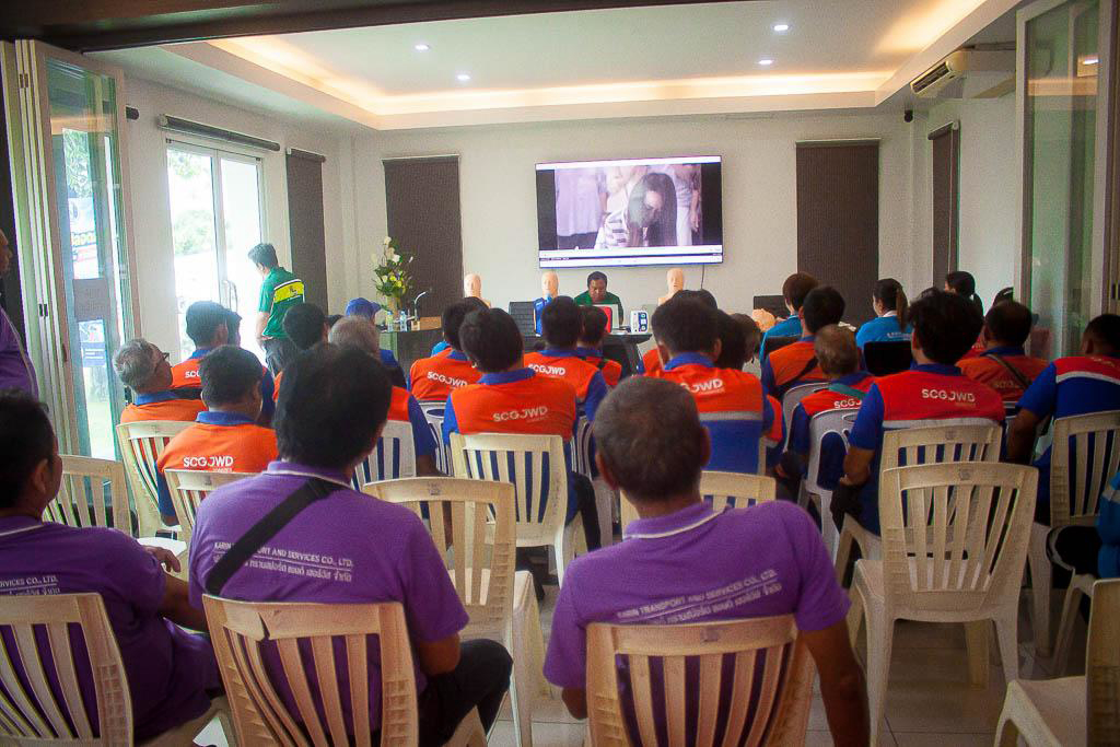 training-on-safe-driving-10