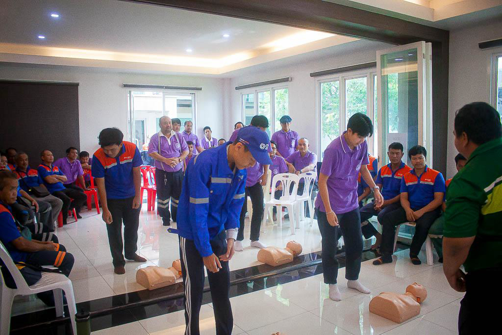 training-on-safe-driving-5